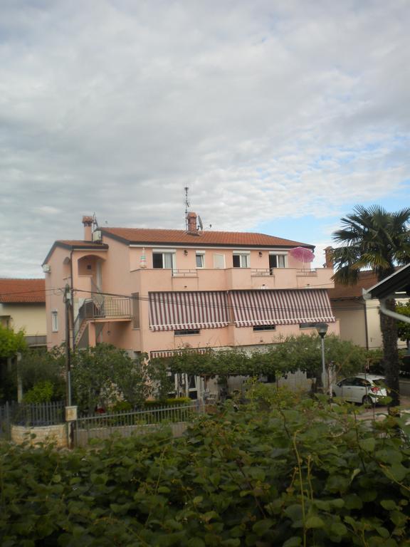 Apartments Miani Новиград Екстериор снимка