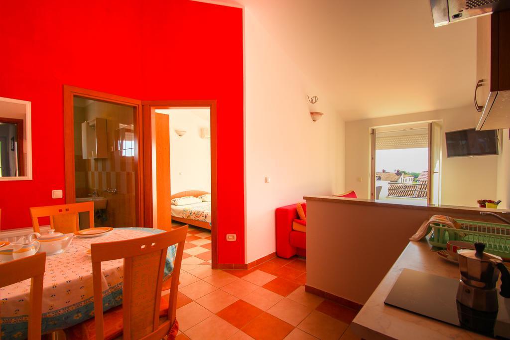Apartments Miani Новиград Екстериор снимка