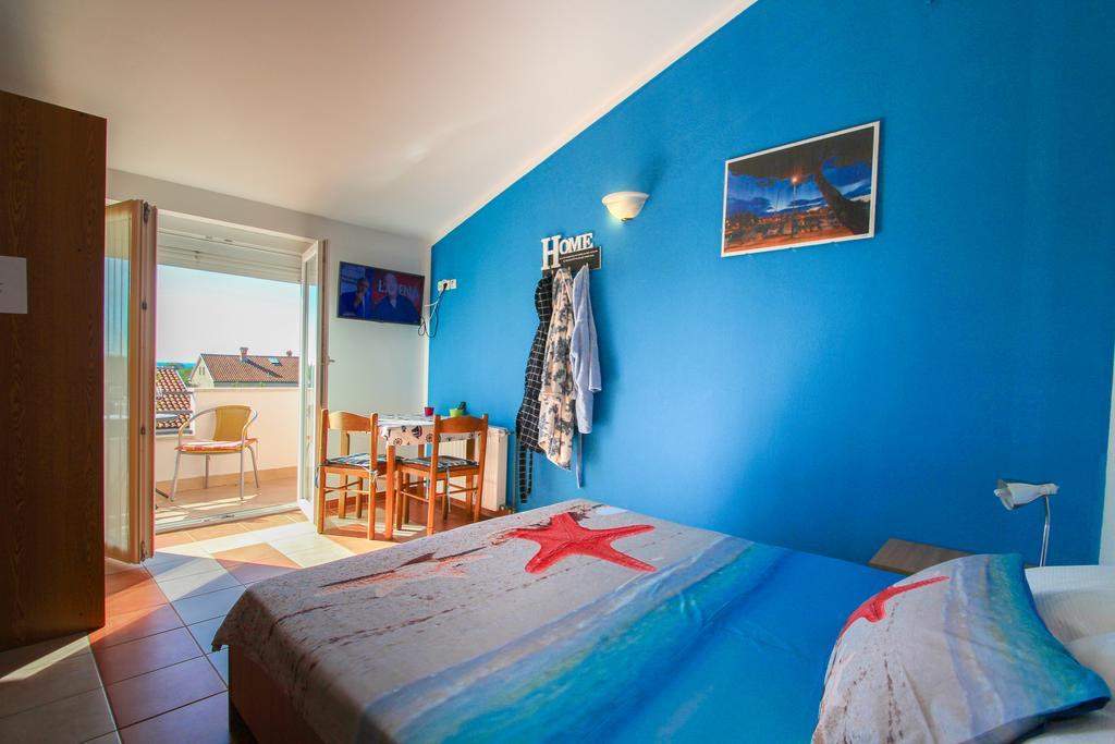 Apartments Miani Новиград Екстериор снимка